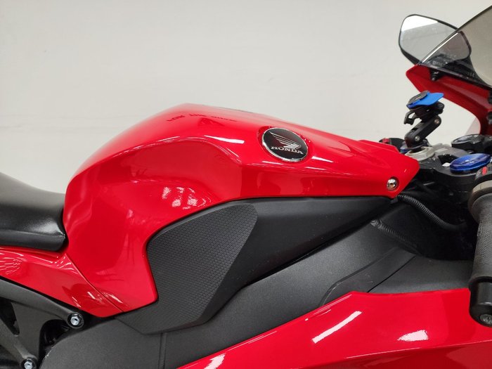 2013 Honda CBR1000RR (FIREBLADE) Red