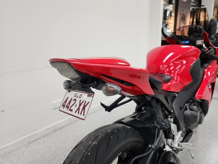 2013 Honda CBR1000RR (FIREBLADE) Red