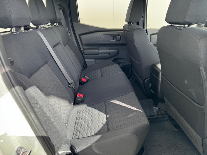 2024 Mitsubishi Triton GLX