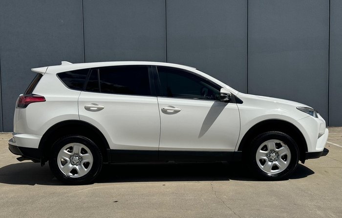 2017 Toyota RAV4 GX ZSA42R Glacier White