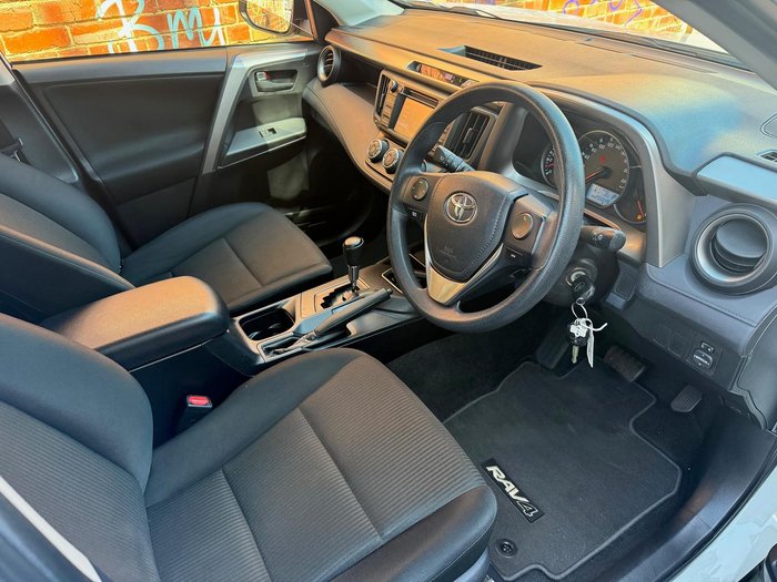 2017 Toyota RAV4 GX ZSA42R Glacier White