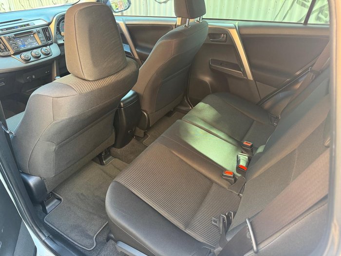 2017 Toyota RAV4 GX ZSA42R Glacier White