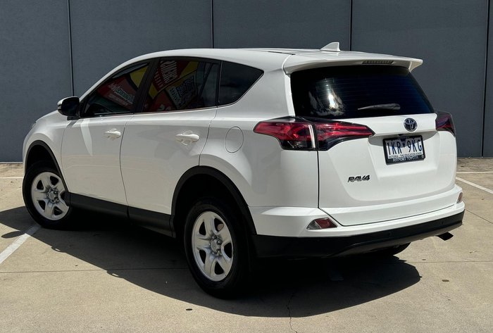 2017 Toyota RAV4 GX ZSA42R Glacier White