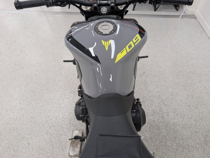 2017 YAMAHA MT-09A grey