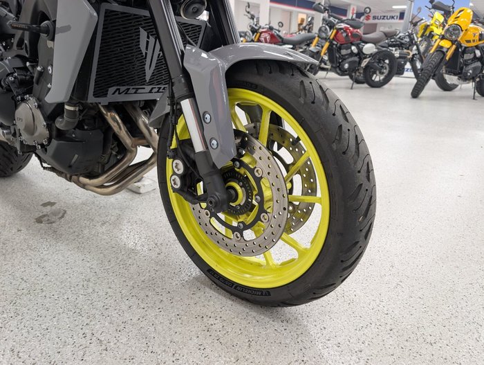 2017 YAMAHA MT-09A grey