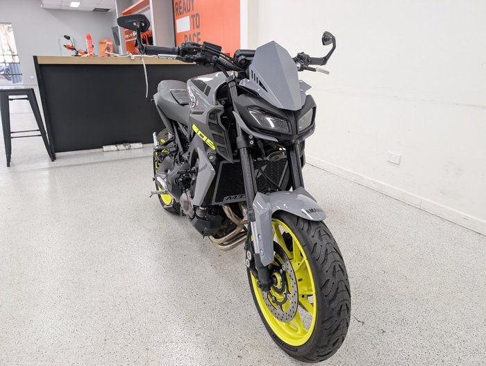 2017 YAMAHA MT-09A grey