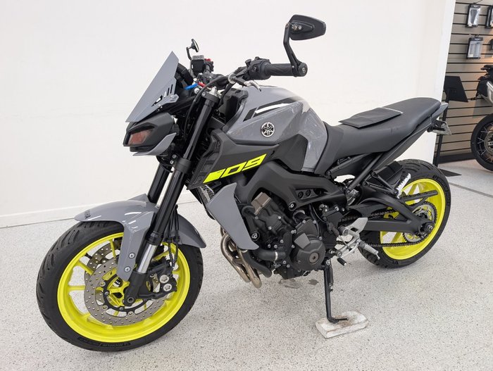 2017 YAMAHA MT-09A grey