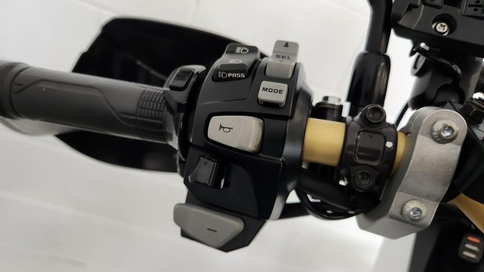 2018 Honda Africa Twin Adventure Sports DCT (CRF1000DL2) Africa Twin White