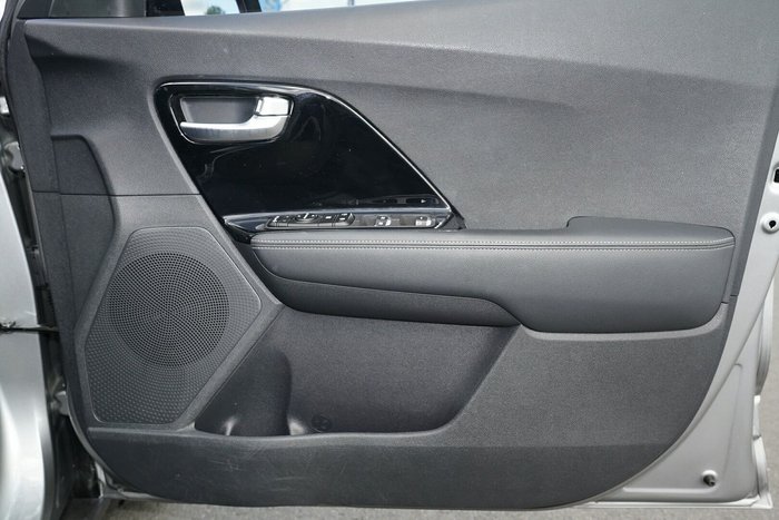 2021 Kia Niro Hybrid Sport