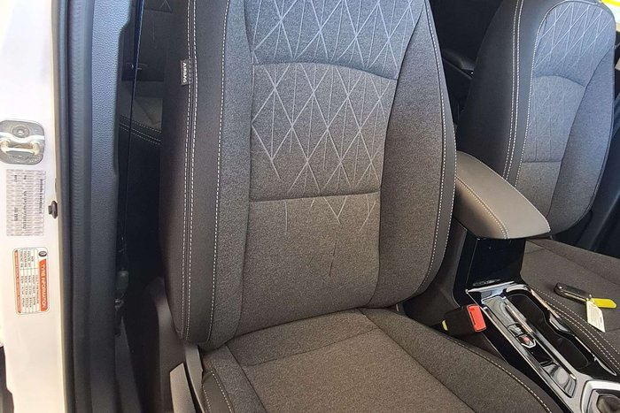 2025 Mahindra XUV3XO AX5L