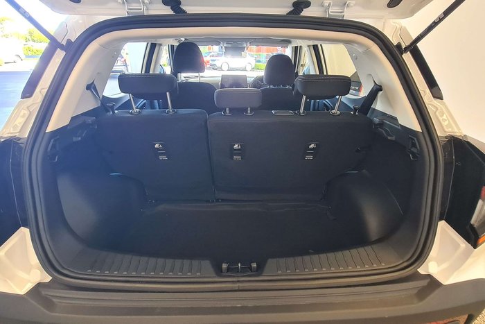 2025 Mahindra XUV3XO AX5L