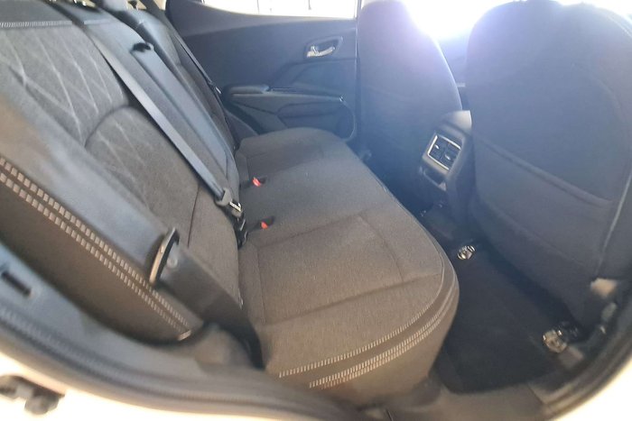 2025 Mahindra XUV3XO AX5L