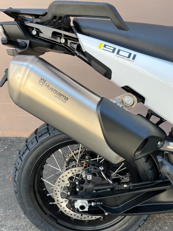 2023 HUSQVARNA NORDEN 901 TUNDRA GREY