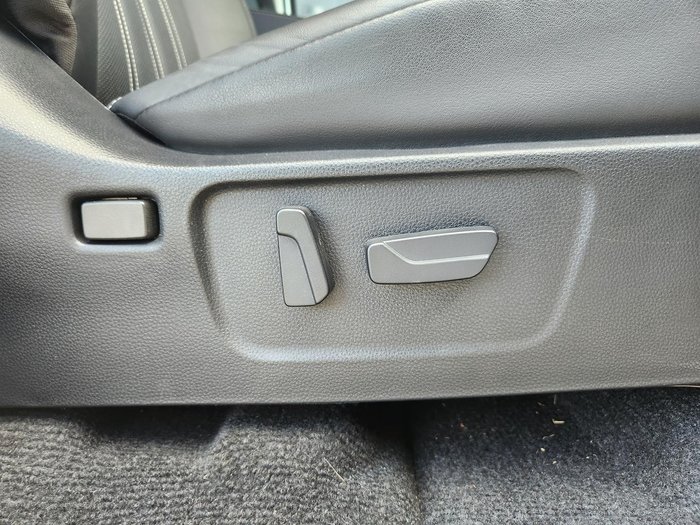 2024 Isuzu MU-X LS-T