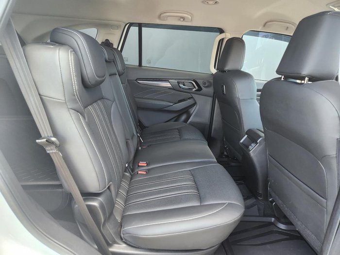 2024 Isuzu MU-X LS-T