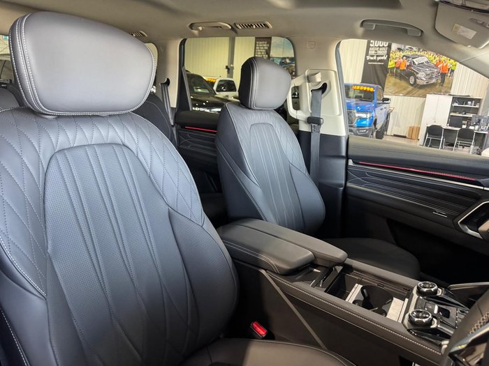 2025 LDV D90 Executive