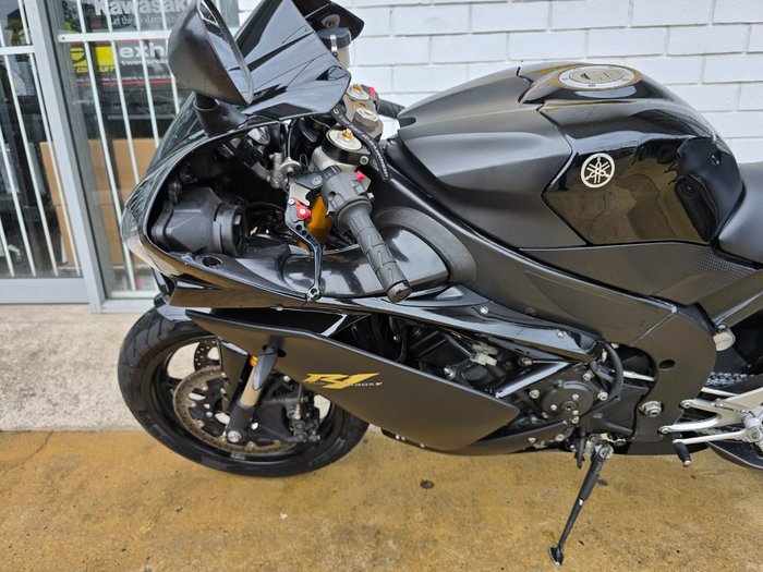2008 YAMAHA YZF-R1