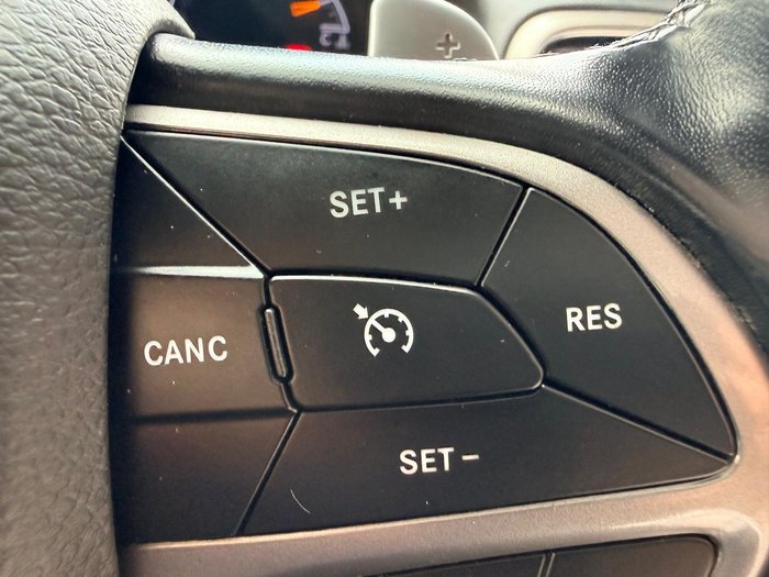 2020 Jeep Grand Cherokee Night Eagle