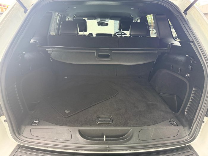 2020 Jeep Grand Cherokee Night Eagle