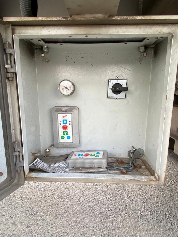 2016 Vawdrey 24P Drop Deck Curtainsider Red