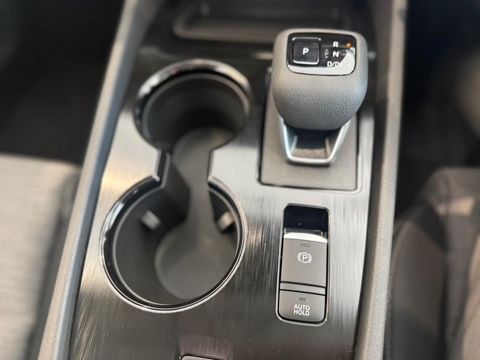 2025 Nissan X-TRAIL ST