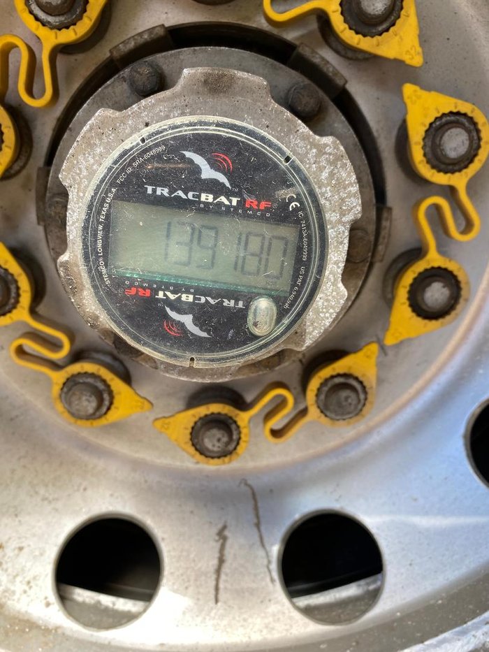 2013 Krueger 22P Straight Curtain Sider Red