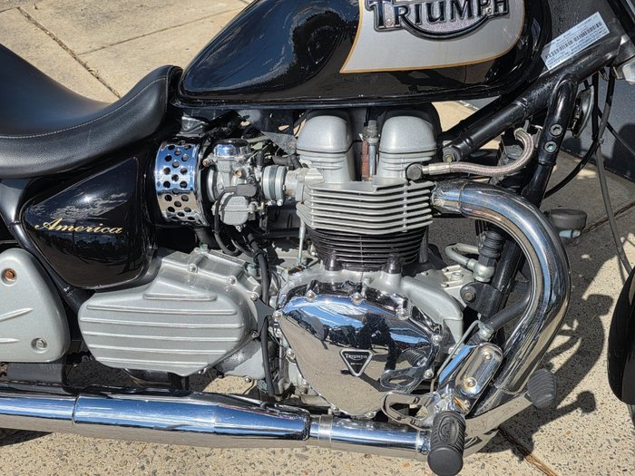 2003 Triumph BONNEVILLE BLACK
