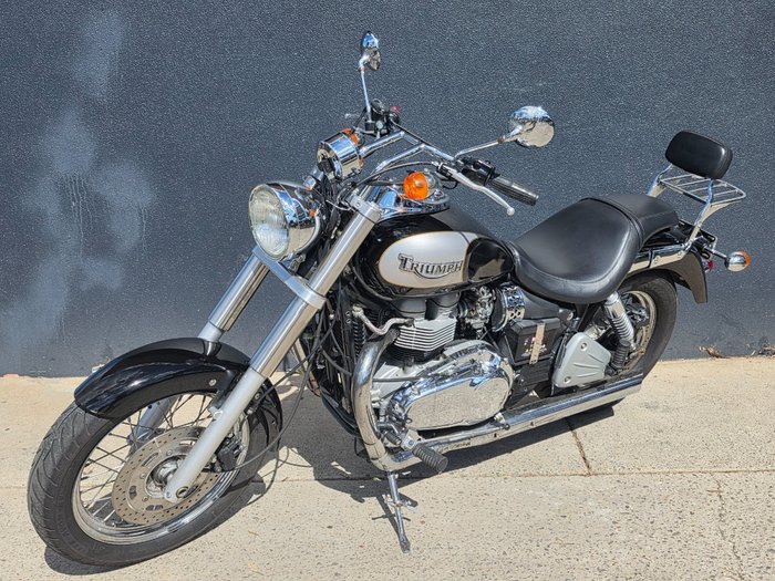 2003 Triumph BONNEVILLE BLACK