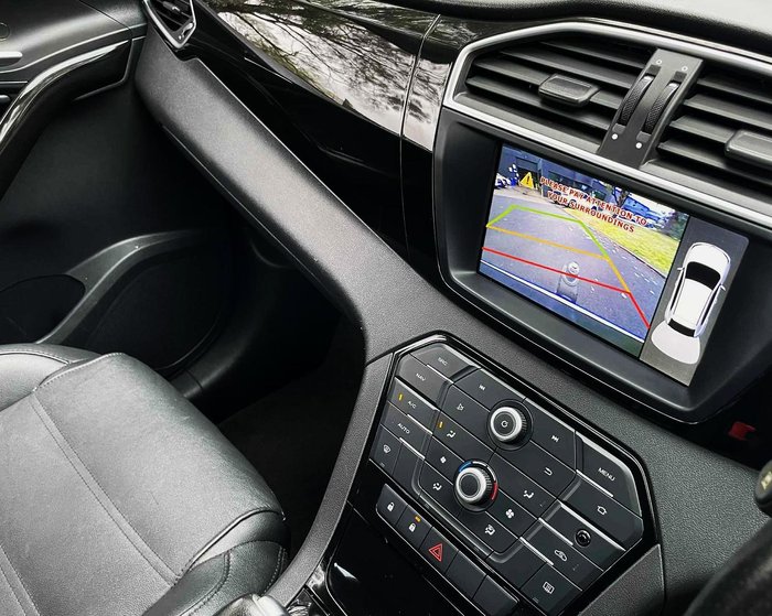 2018 MG GS Essence X