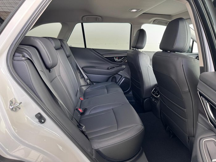 2025 Subaru Outback AWD Touring XT