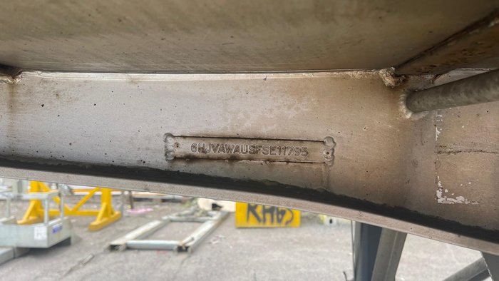 2015 Vawdrey 22P Straight Freezer Van White