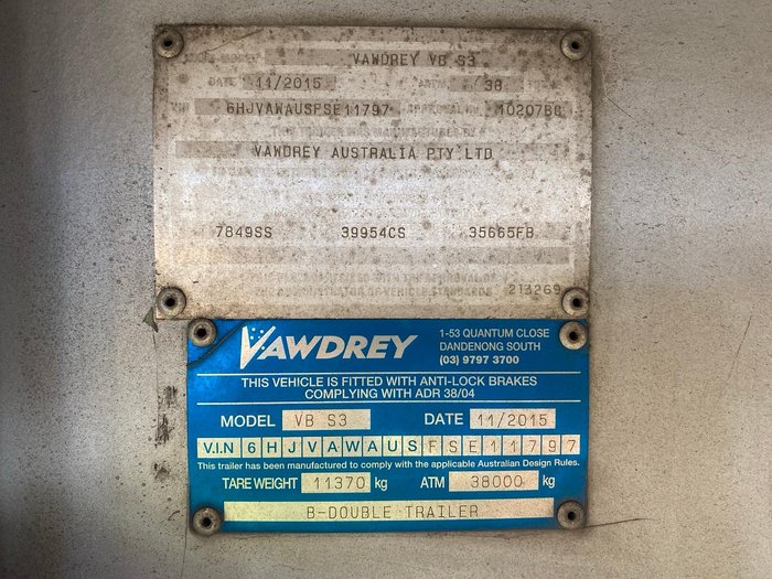 2015 Vawdrey 22P Straight Freezer Van White