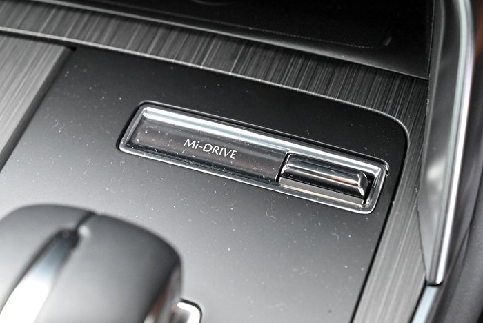 2025 Mazda CX-60 G40e Azami