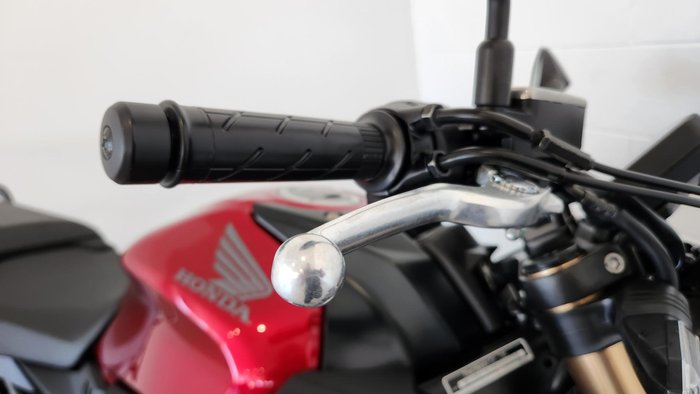 2024 Honda CB650R E-Clutch CB Maroon