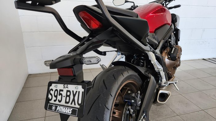 2024 Honda CB650R E-Clutch CB Maroon
