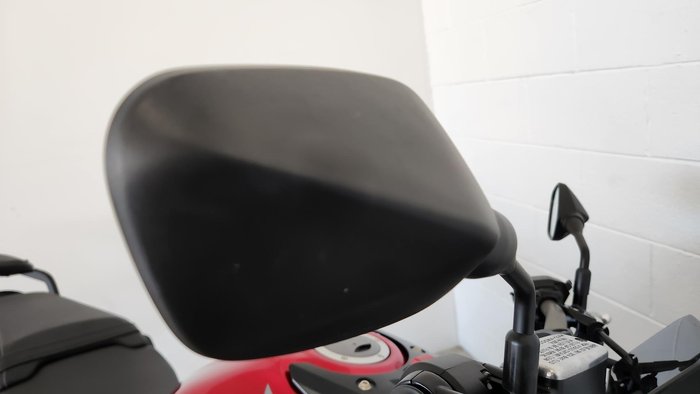 2024 Honda CB650R E-Clutch CB Maroon