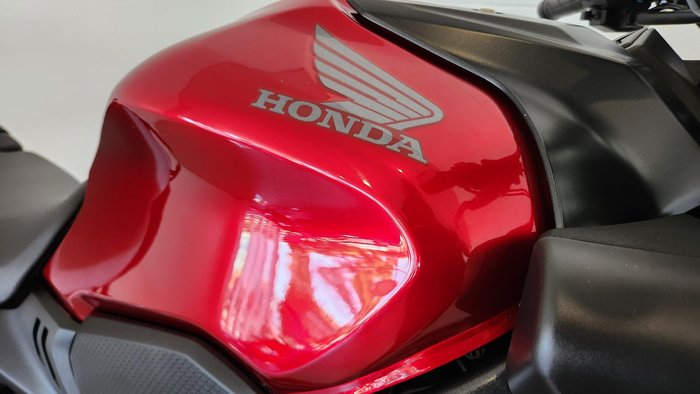 2024 Honda CB650R E-Clutch CB Maroon