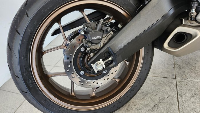2024 Honda CB650R E-Clutch CB Maroon