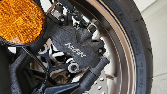 2024 Honda CB650R E-Clutch CB Maroon