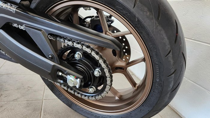2024 Honda CB650R E-Clutch CB Maroon