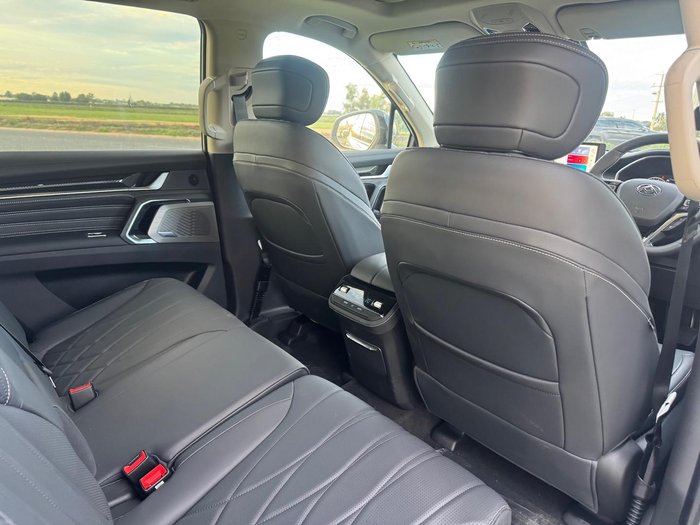 2025 LDV D90 Executive