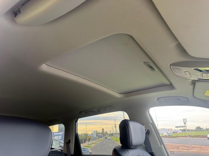 2025 LDV D90 Executive