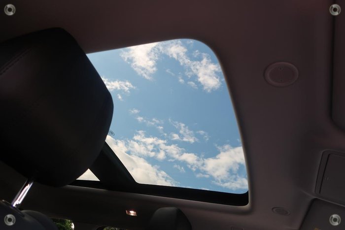 2021 Land Rover Range Rover Evoque P250 R-Dynamic SE