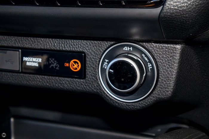 2025 Mazda BT-50 XTR