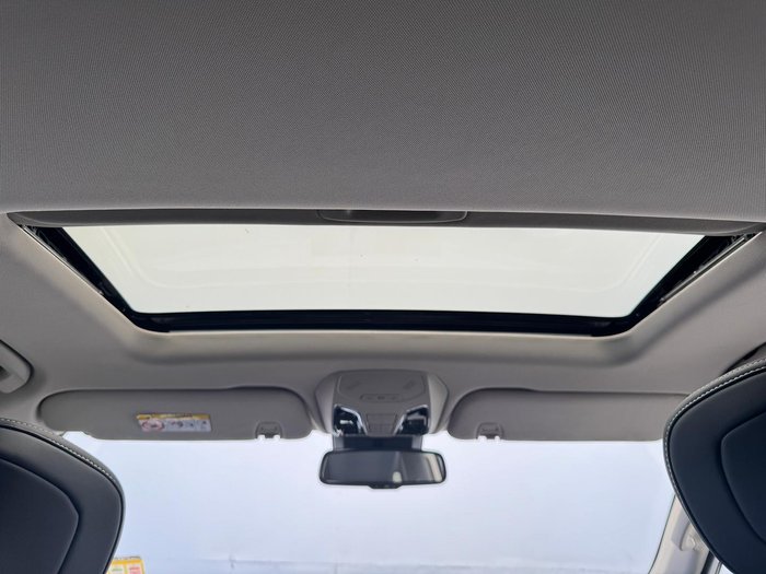 2025 LDV D90 Executive