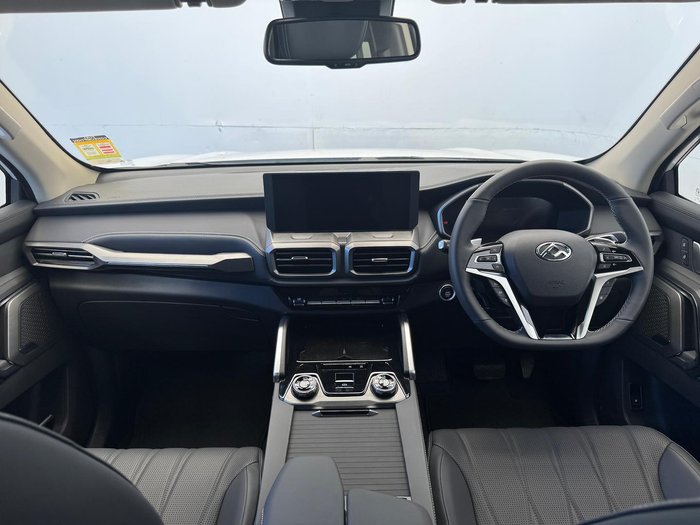 2025 LDV D90 Executive