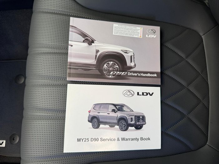 2025 LDV D90 Executive