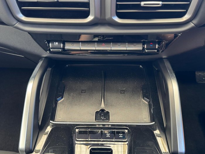 2025 LDV D90 Executive