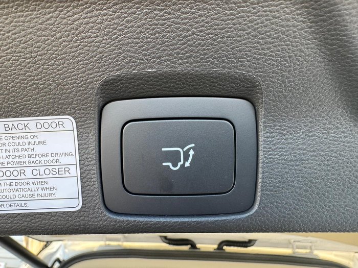 2025 LDV D90 Executive