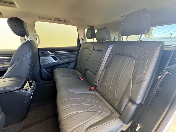 2025 LDV D90 Executive